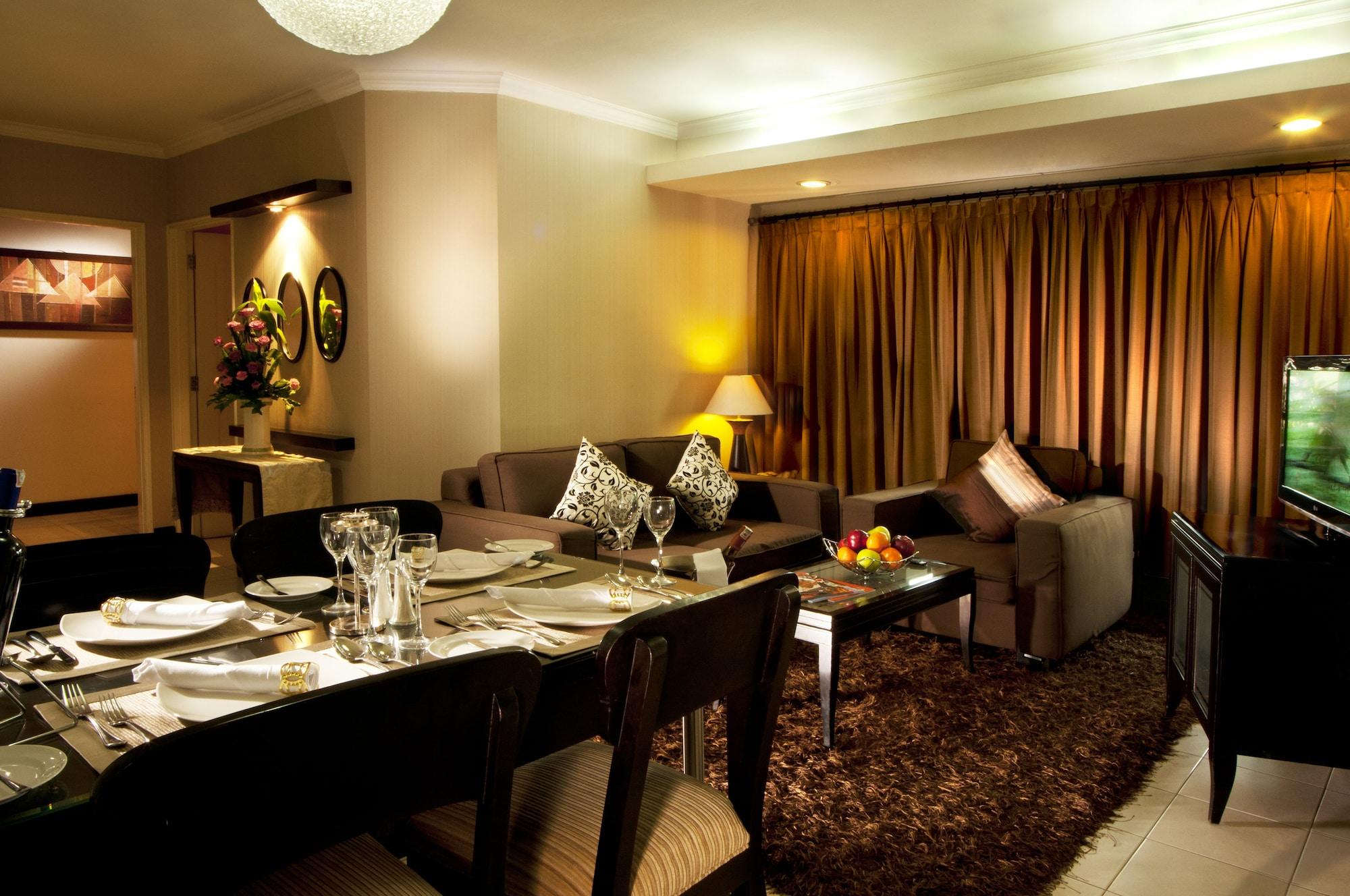Grand Tropic Suites Hotel Jakarta Luaran gambar